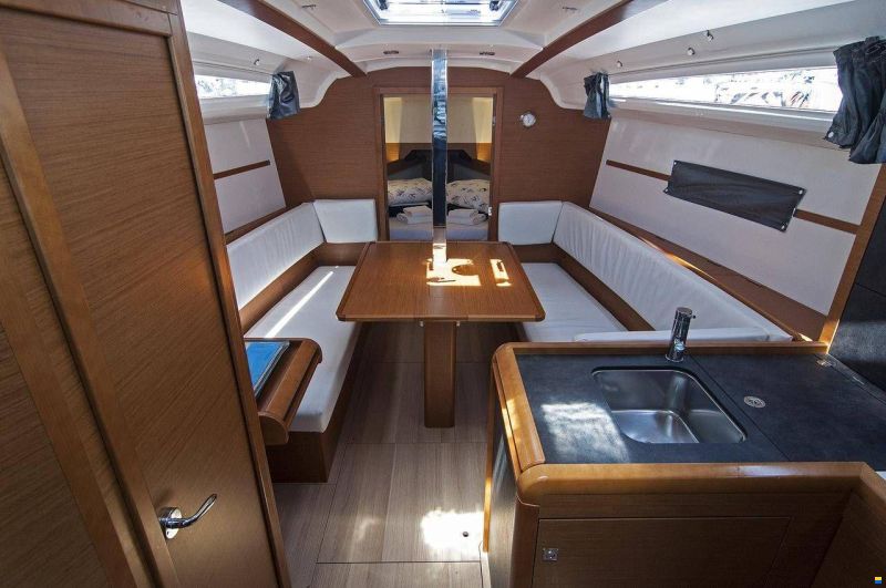 Jeanneau Sun Odyssey 349