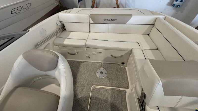Bayliner 642 Cuddy