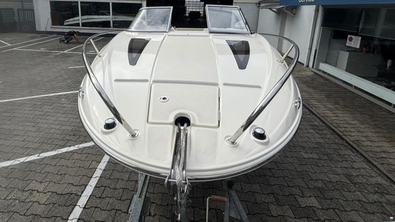 Bayliner 642 Cuddy