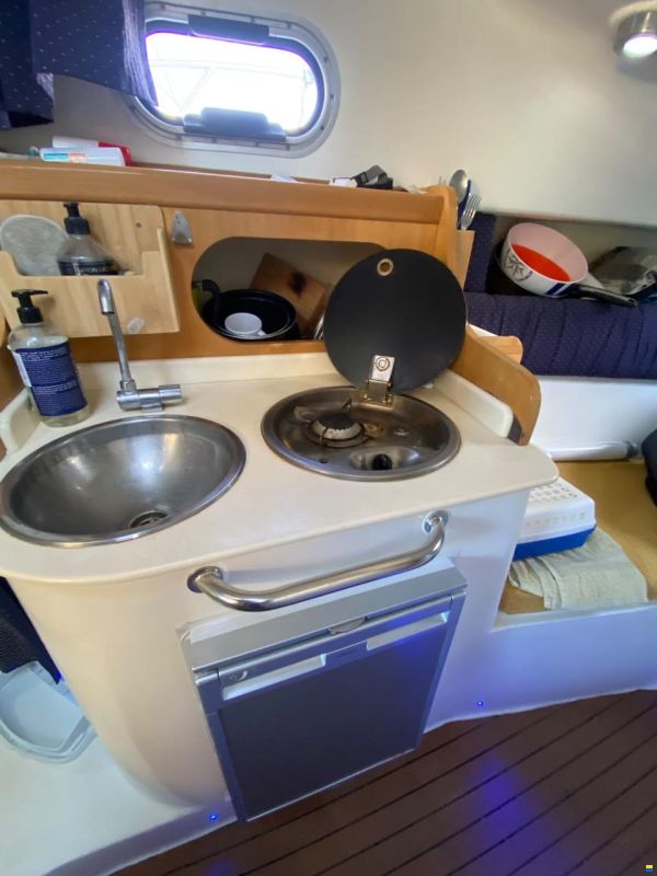 Saver 690 cabin