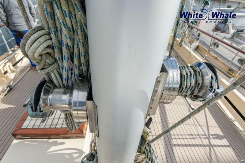 Pieter Beeldsnijder Stagzeil schoener custom built refit