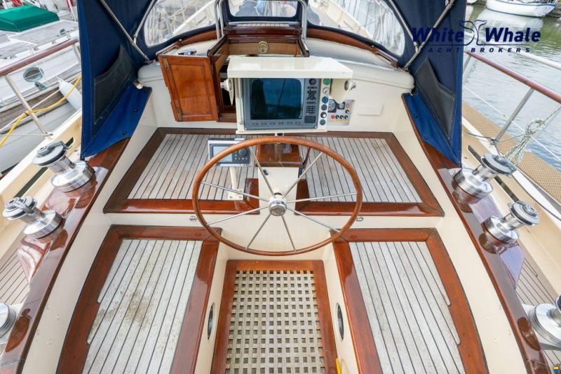 Pieter Beeldsnijder Stagzeil schoener custom built refit