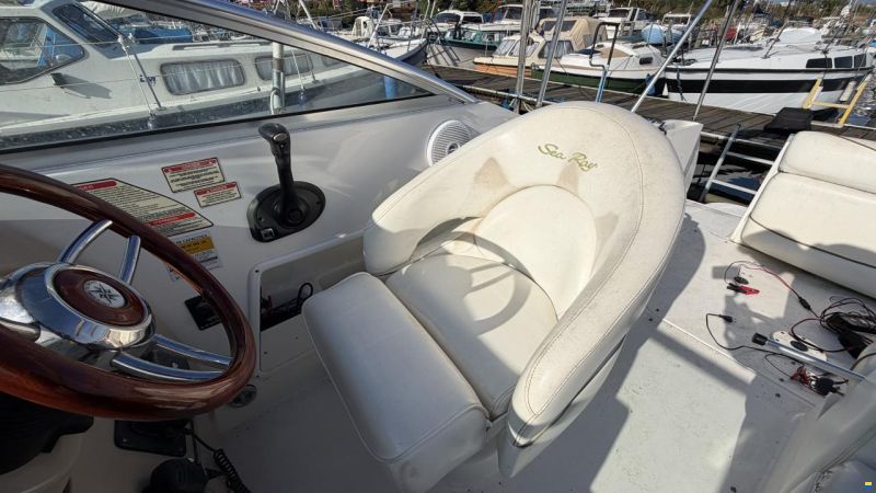 Sea Ray Sundancer 260