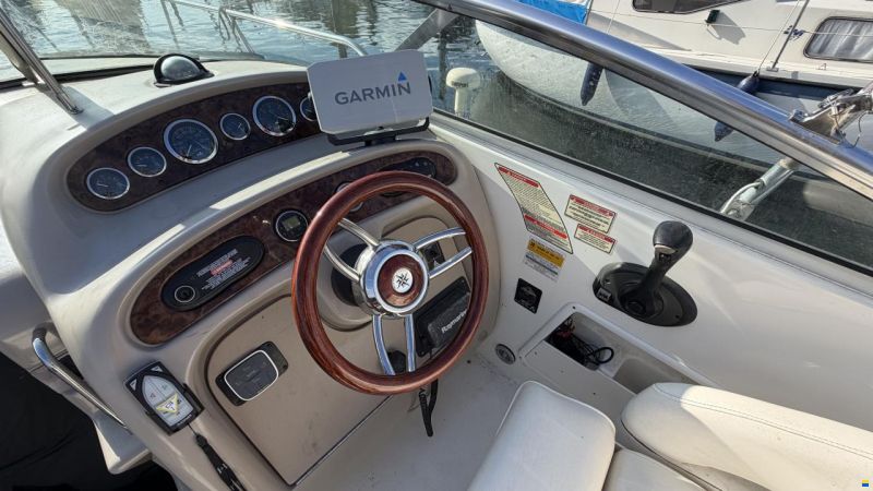 Sea Ray Sundancer 260
