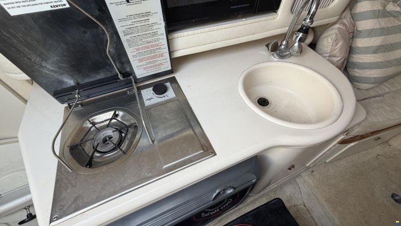 Sea Ray Sundancer 260