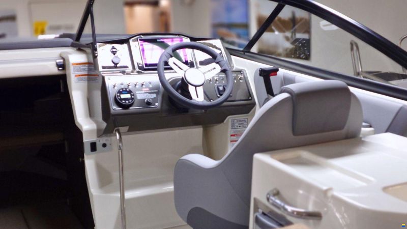 Bayliner VR6 Cuddy