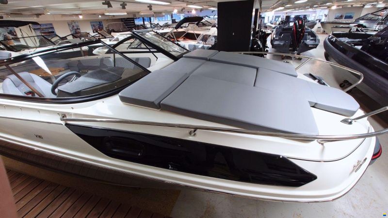 Bayliner VR6 Cuddy