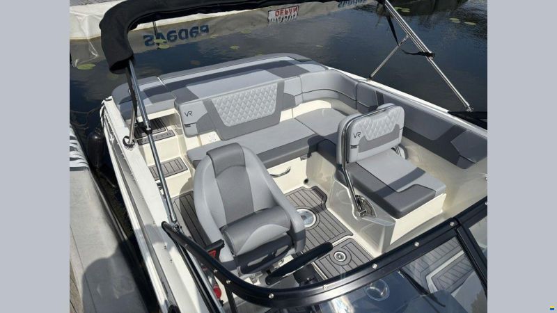 Bayliner VR5