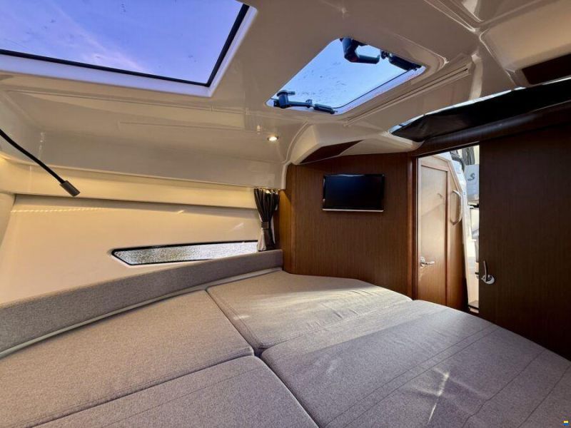 Beneteau Antares 9