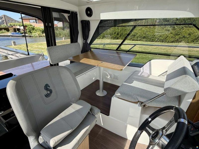 Beneteau Antares 9