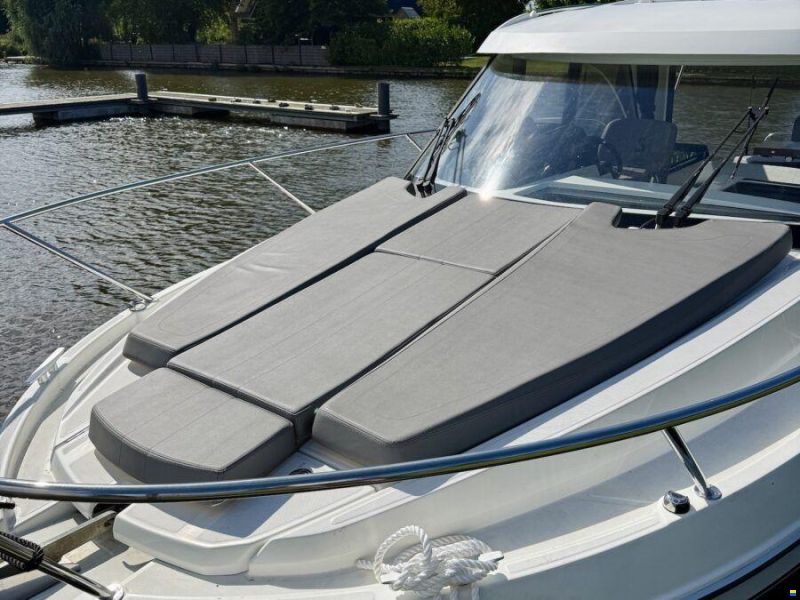 Beneteau Antares 9