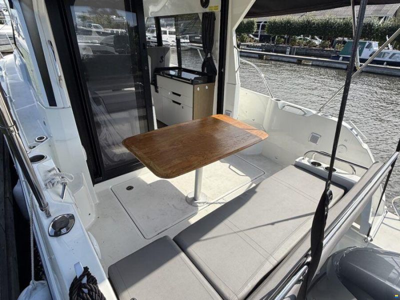Beneteau Antares 9