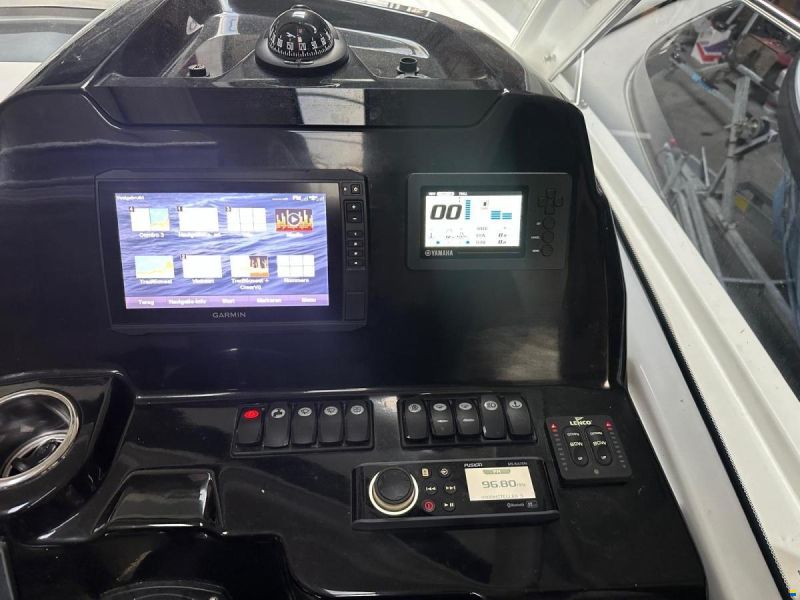 Beneteau Antares 9