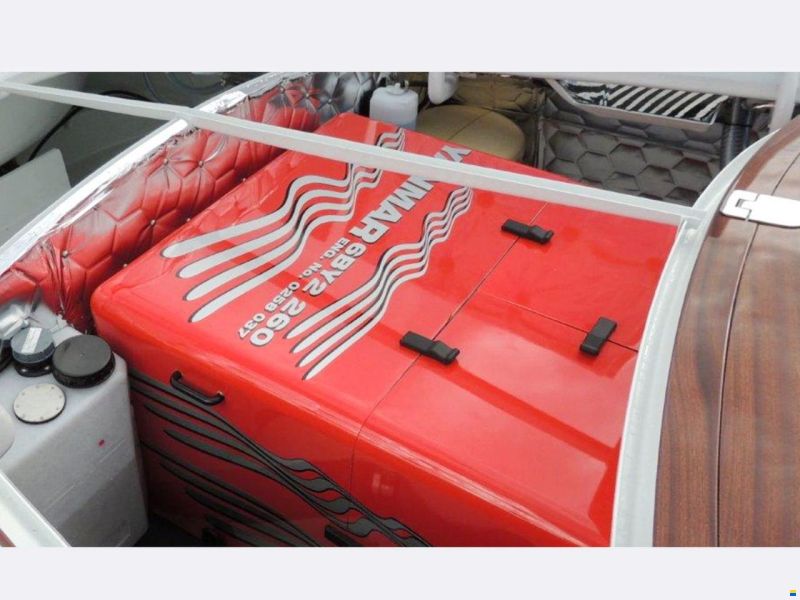 Runabout 33