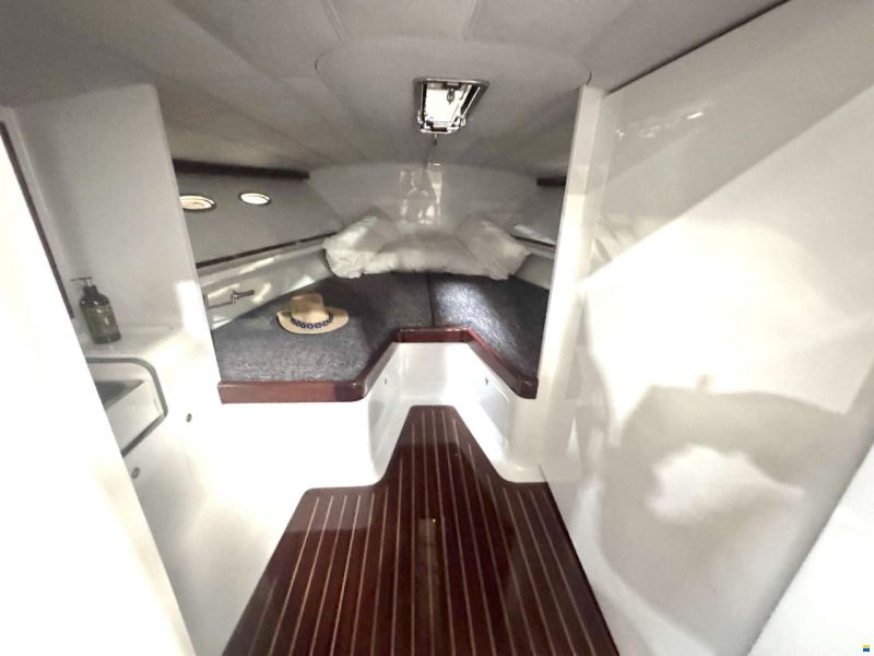 Runabout 33