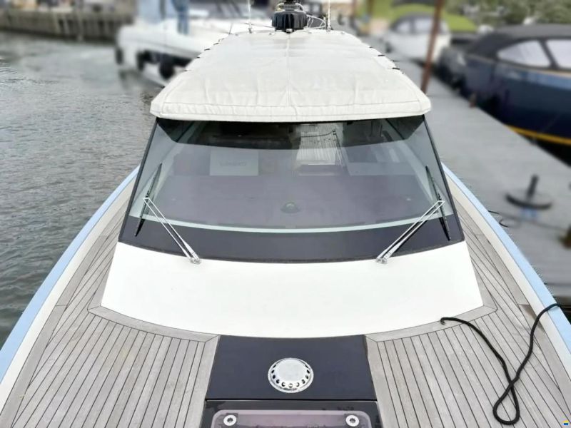 Delta Powerboats 33 Coupe