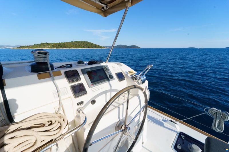 Lagoon 39