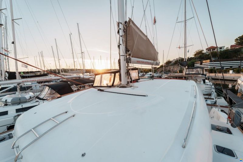 Lagoon 39