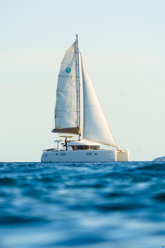 Lagoon 39