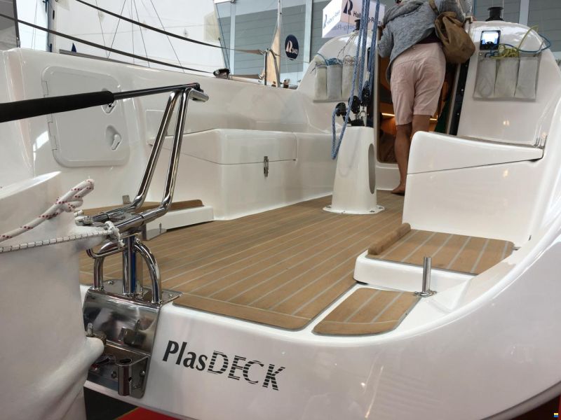 Sasanka S26 Storm performanse cruiser