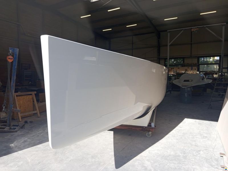 Sasanka S26 Storm performanse cruiser
