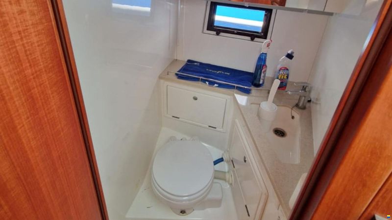 Galeon 350 HTC