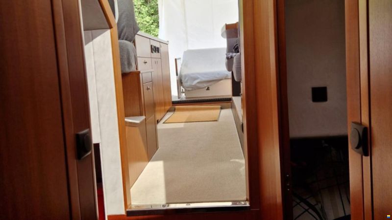 Galeon 350 HTC