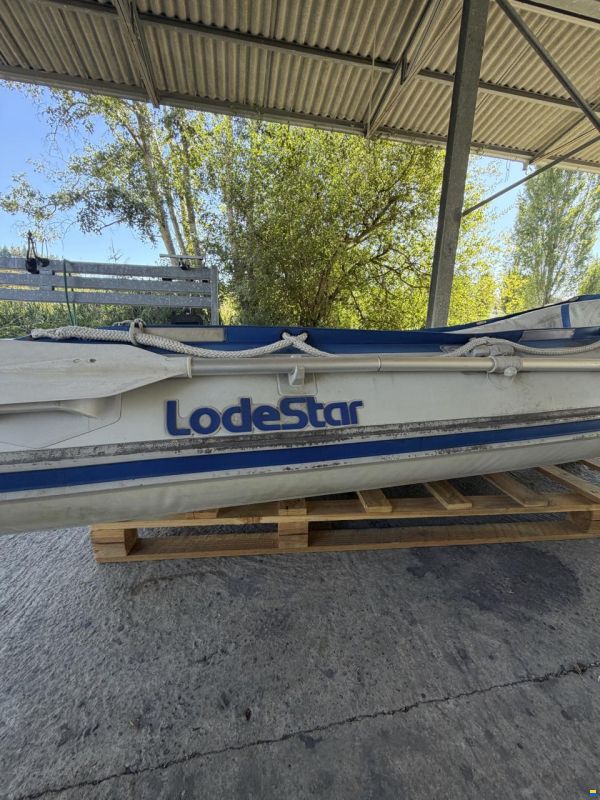 Lodestar RIB 320