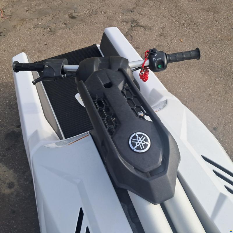 Yamaha WaveRunner SuperJet