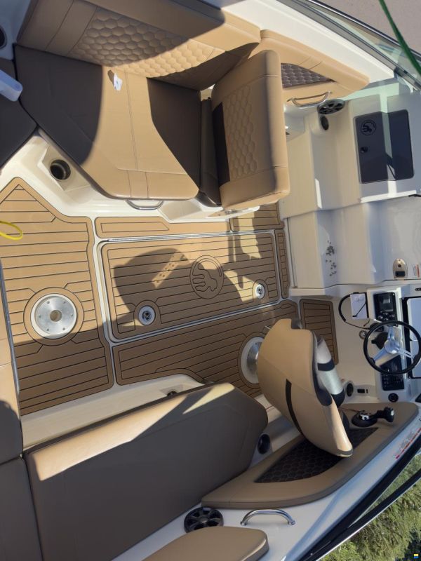 Sea Ray 230 Sun Sport