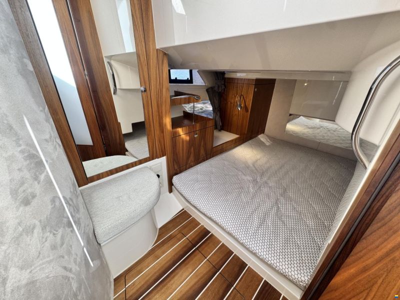 Marex 310 Sun Cruiser