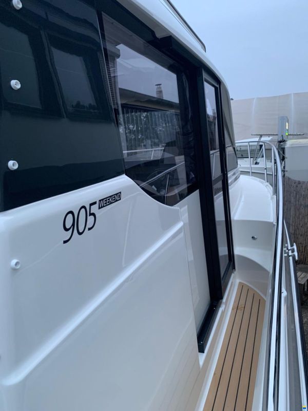 Quicksilver 905 Weekend