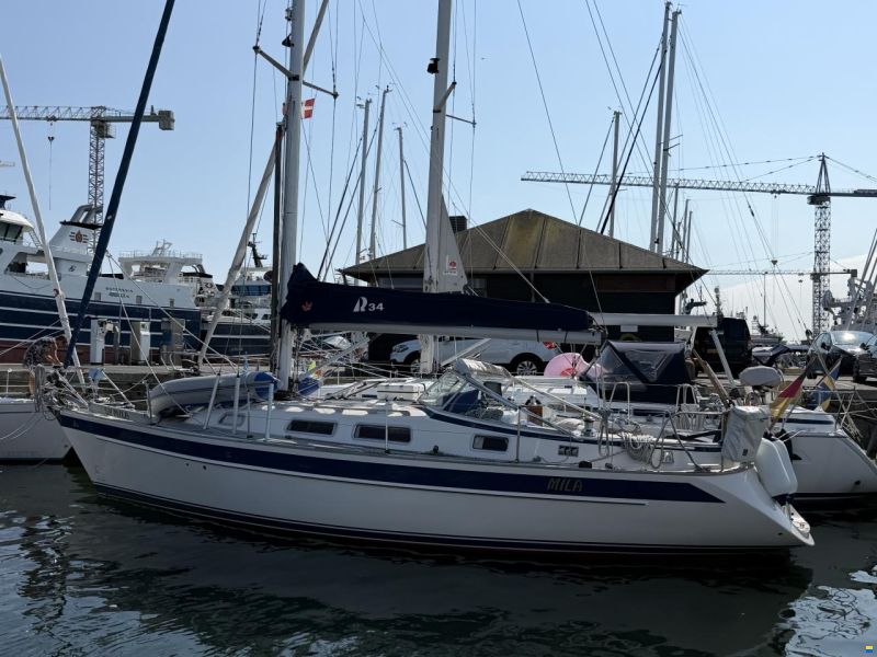 Hallberg-Rassy 34