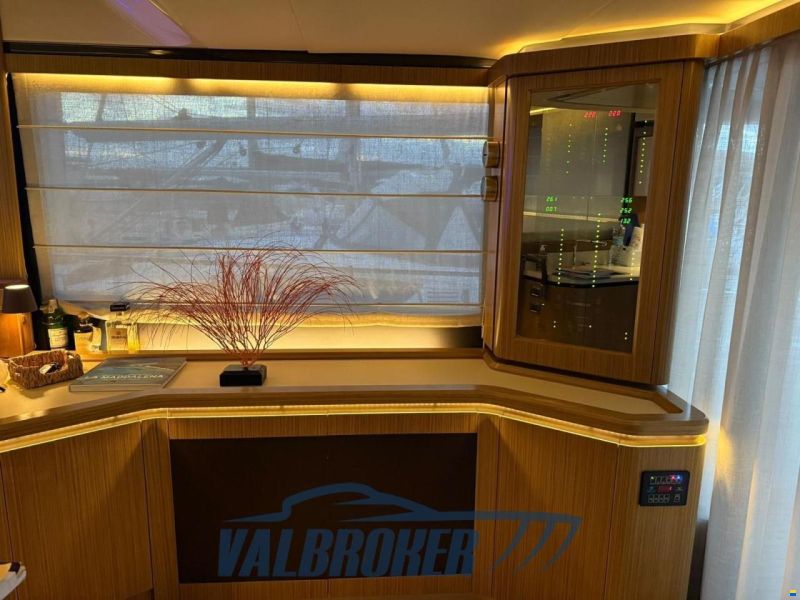 Absolute Navetta 52