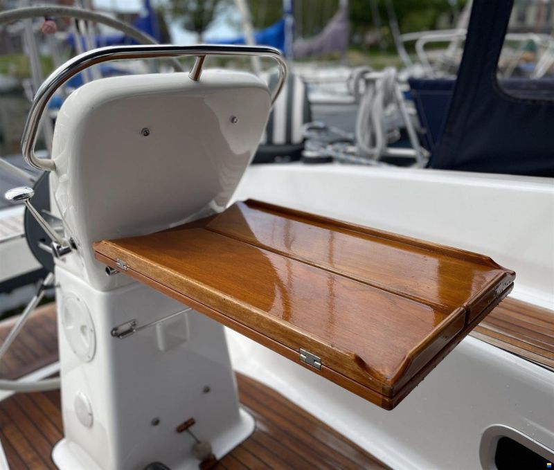Bavaria 32