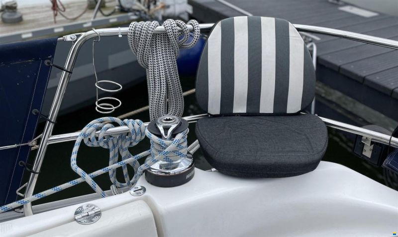 Bavaria 32