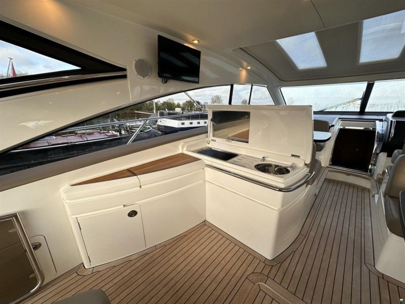 Princess V56