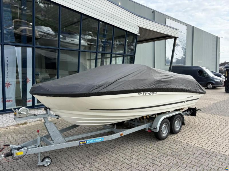 Bayliner VR5