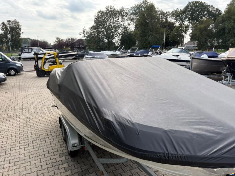 Bayliner VR5