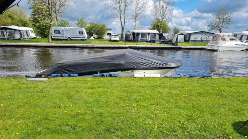 Bayliner VR5