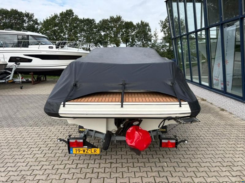 Bayliner VR5