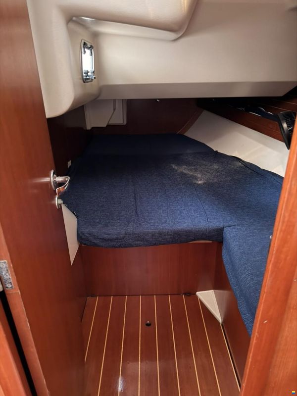 Dufour 44 Performance
