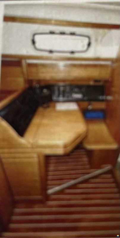Bavaria 37 Cruiser 1 Hand