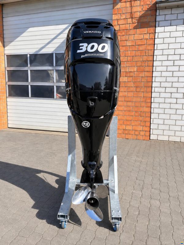Mercury F300 XL Verado AMS DTS