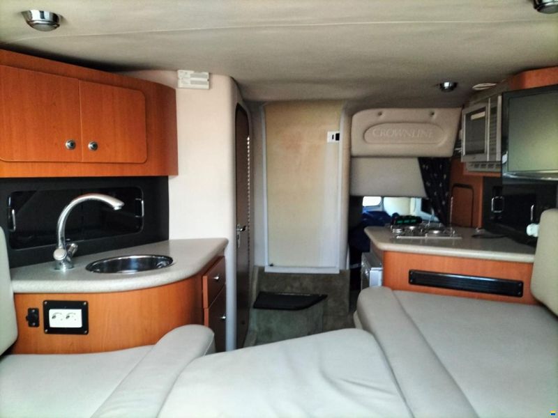 Crownline 315 SCR