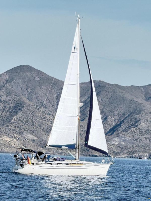 Bavaria 38-3 neuwertig ausger&uuml;stet