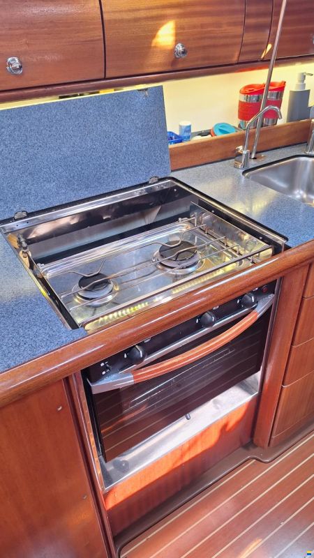 Bavaria 38-3 neuwertig ausgerüstet