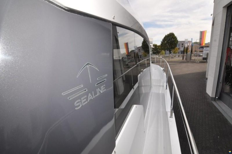 Sealine C430