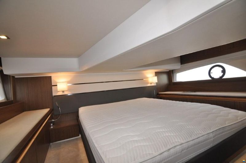 Sealine C430