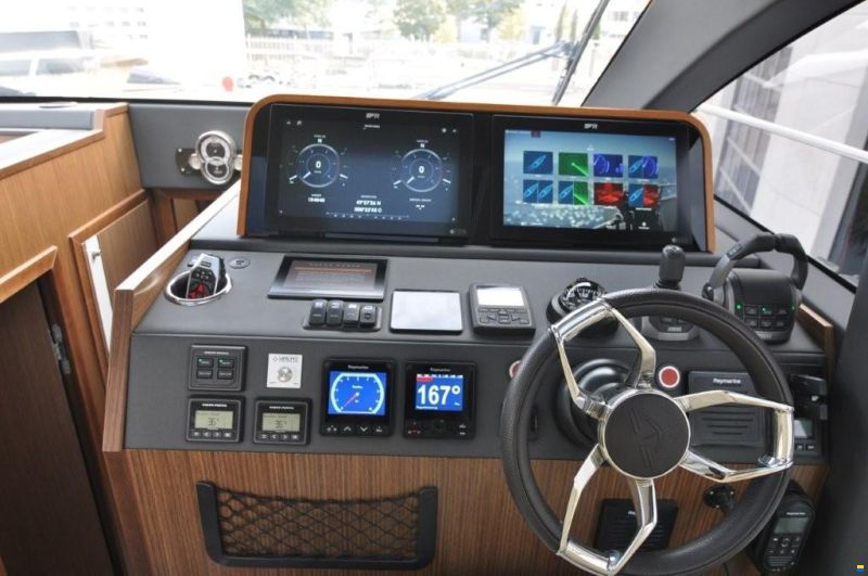Sealine C430